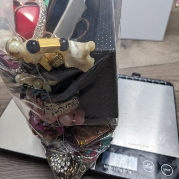 Jewelry Lot 4+ lbs 1140 Wearable Sellable Mystery Lot Free Shipping - Picture 4 of 6